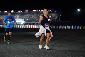 BIB: 4340
                            <button type="button" onclick="openModal(19599189)" class="btn btn-primary btn-sm float-right btn-popup" data-toggle="modal" data-target=".modal-high-quality">
                        <i class="fas fa-shopping-cart"></i> Add to Cart
                    </button>
                                            <button type="button" onclick="isThisMe(19599189, true)" class="btn btn-success btn-sm float-right btn-popup btn-isme hidden" data-toggle="tooltip" data-placement="bottom" title="นี่คือรูปของคุณใช่ไหม คลิกที่นี่เพื่อเอาเข้าอัลบั้ม">
                        <i class="fas fa-plus"></i> Add to album
                    </button>
                    <button type="button" onclick="isThisMe(19599189, false)" class="btn btn-warning btn-sm float-right btn-popup btn-isnotme hidden">
                        <i class="fas fa-ban"></i> Remove from album
                    </button>